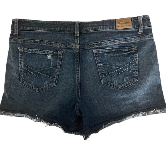 Aeropostale women’s jean short - Picture 2 of 3